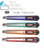 Macam macam alat tulis kantor SDI 0416A Cutter Knife (A-300) Translucent Auto Lock Pisau Kater Kecil dan gambarnya